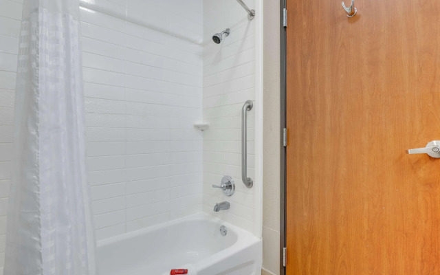 SureStay Plus Hotel by Best Western Owasso Tulsa North