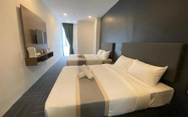 WE Hotel