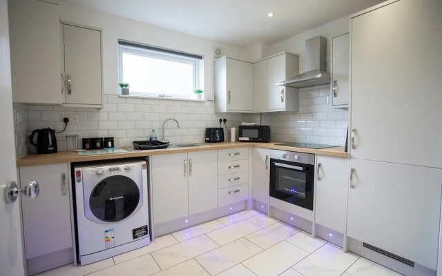 3 bed Apartment in Huddersfield