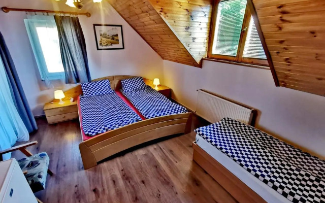 Dolce Villa Balaton Gyöngyvirágház