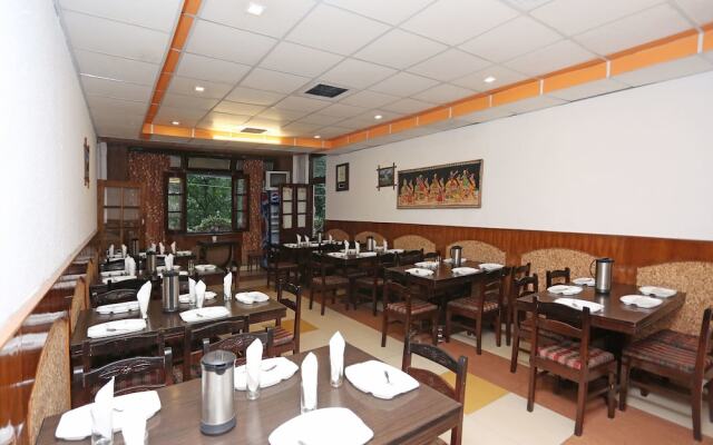 OYO Flagship 161 Highcourt Nainital