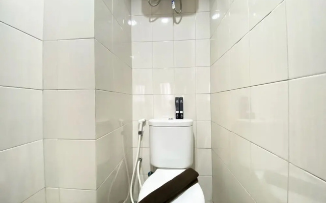 Cozy And Spacious Studio Room At Mekarwangi Square Apartment