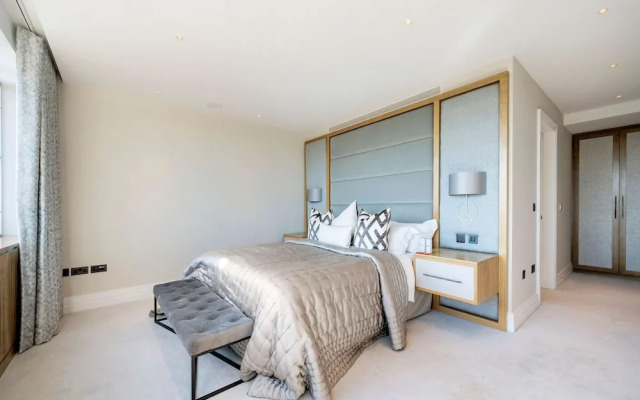 Regents Park Penthouse