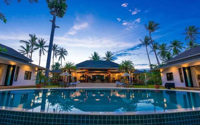 3 Bedroom Pure Luxury Lipa Noi