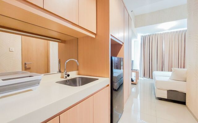 Nice And Modern Studio At Tree Park City Cikokol Apartment