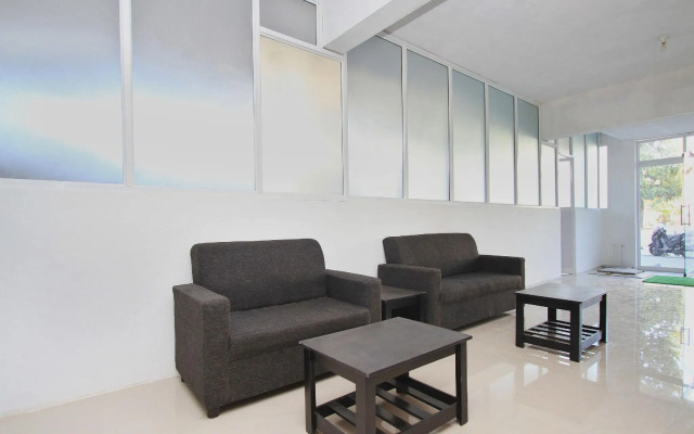 OYO 11058 Shelton Suites Manayata