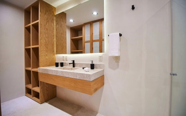 Pure Condos 304 By Lockey