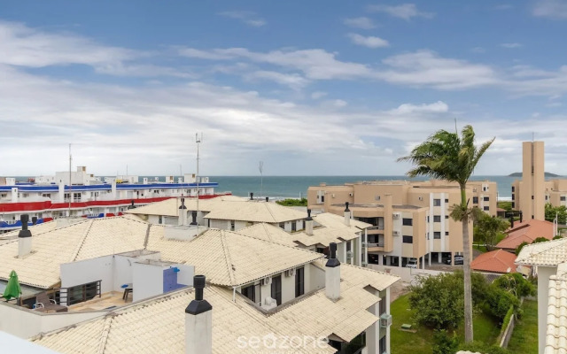 Building With Swimming Pool in Ingleses Norte - STN