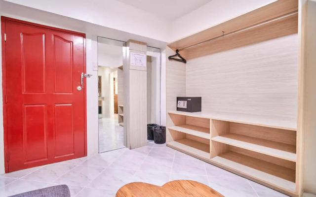 Circuit Hostel