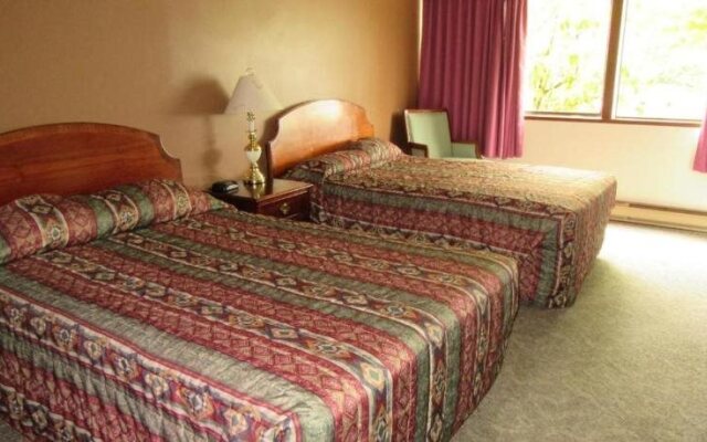 Providence Place Inn