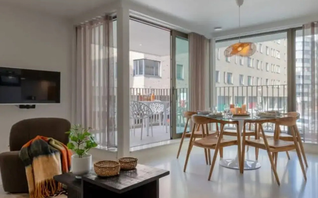 Queen at Sea Modern 2 Bedroom Apartement