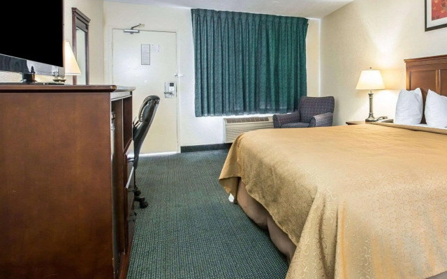 Quality Inn San Diego I-5 Naval Base