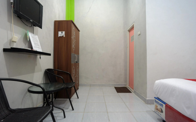 RedDoorz Syariah near RS Advent Bandar Lampung