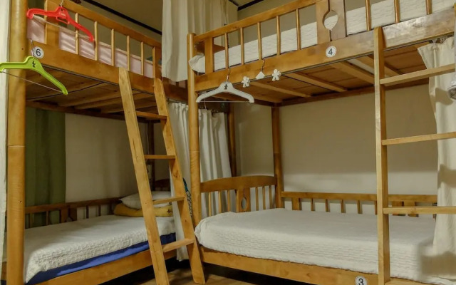Owl's Nest Guesthouse