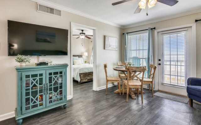 Victorian 8302-seas the Day