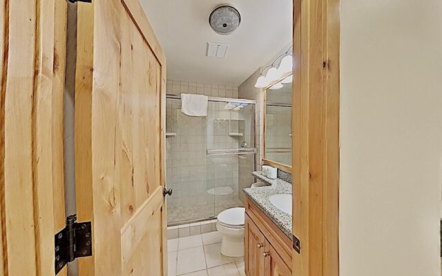 Sb206 2 Bedroom Condo