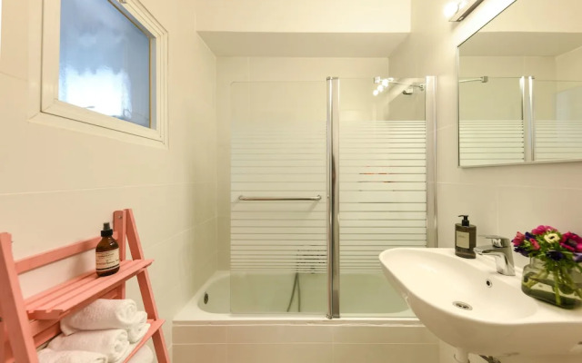 Seaside Escape with Private Patio by Sea N Rent