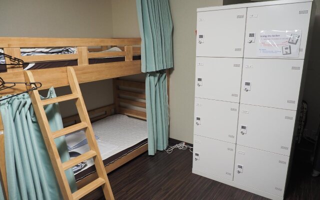 Yokohama Central Hostel