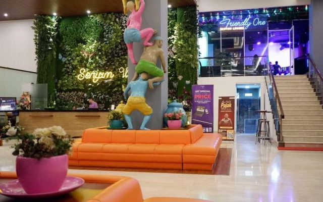 Senyum World Batu