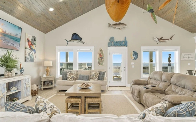 Shore Relaxin' 4 Bedroom Home by RedAwning