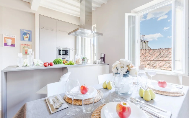 The White Lotus Penthouse
