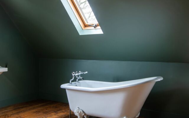 Large Country House in Ashdown Forest