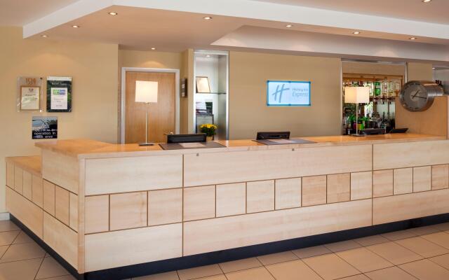 Holiday Inn Express Chester - Racecourse, an IHG Hotel