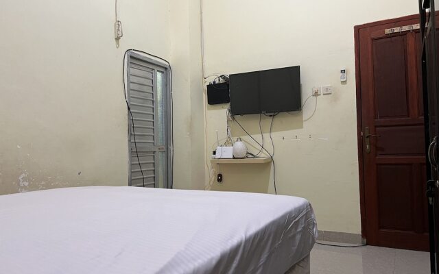 OYO 93309 Mely Homestay