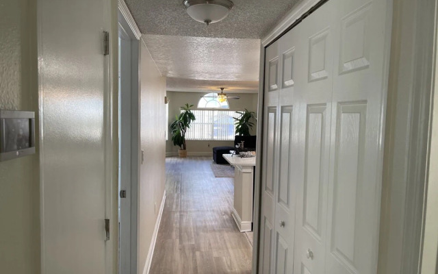 Modern Luxury Apartment Close Disney