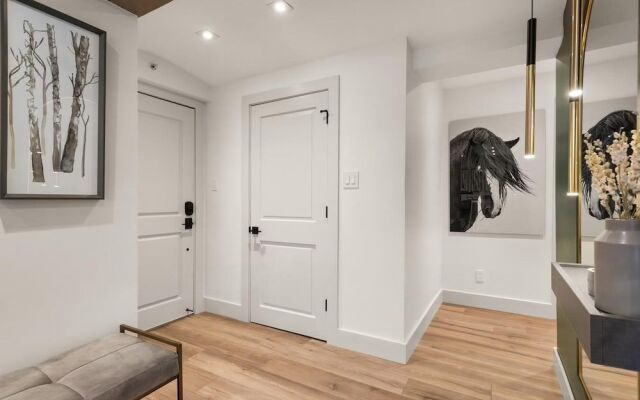 Chateau Eau Claire Unit 13