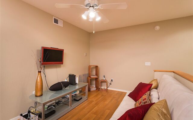 Phoenix Palms 2 BR by Casago