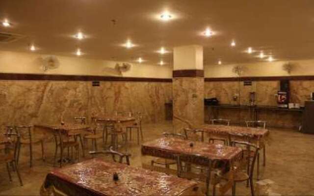 Hotel Maan K