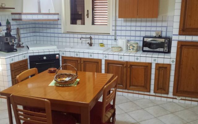 House With 2 Bedrooms In Sortino, With Wonderful City View And Furnished Terrace 15 Km From The Beach