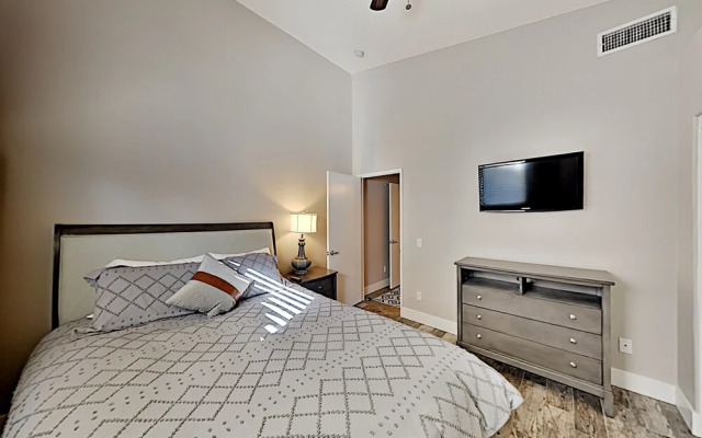 49257bar 3 Bedroom Home