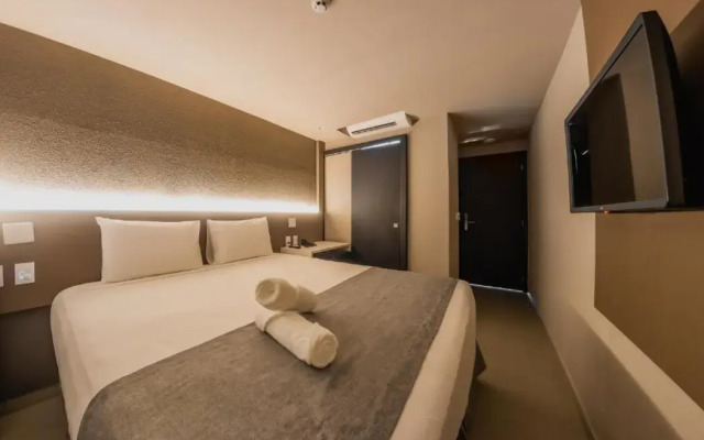Hotel Saint Patrick Grand