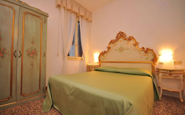 Albergo Casa Petrarca
