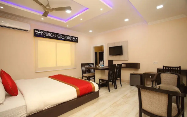 Capital O 494 Hotel Kitchen Hut