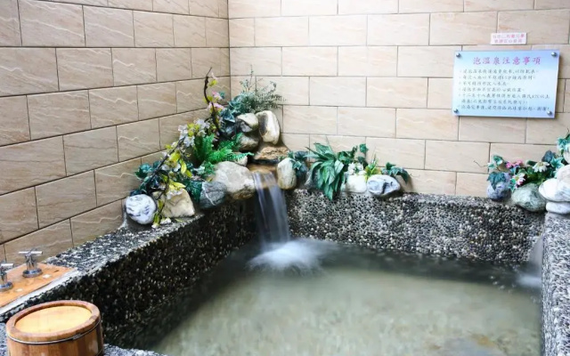 Jing Garden B&B