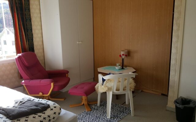 Stranda bed and fishing