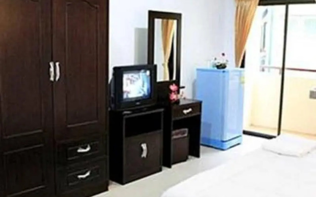 P.T.N. Apartment
