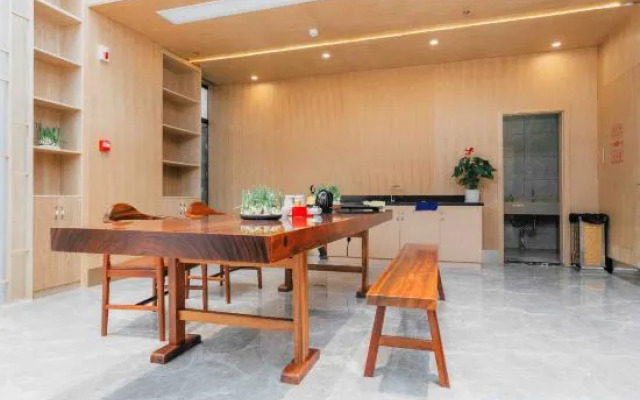 Mercure Linshan Longhai Hotel