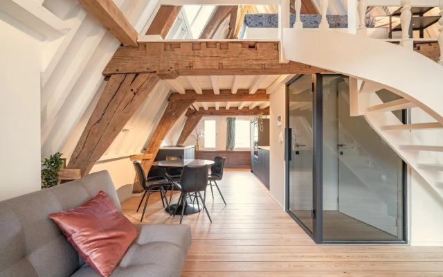 The Hendrik Square Residence