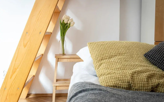 WS 3-Bedroom Old Town Apartment