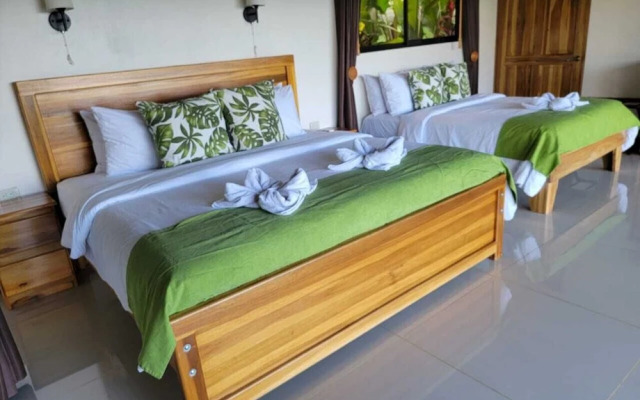 Drake Bay Greenleaf