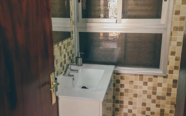 San Isidro. 2 rooms. Quiet terrace