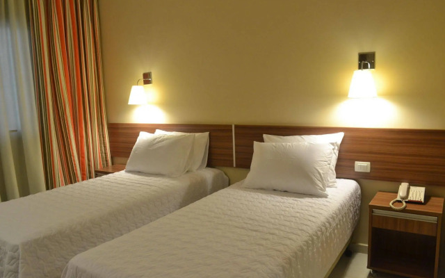 Salto Plaza Hotel