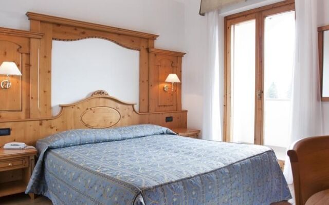 Hotel Jolanda