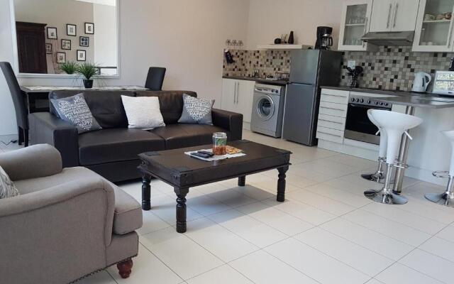 Rieks van der Walt Self-Catering Apartment