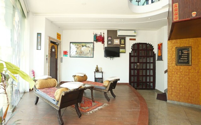 Hotel Vishalas The Raj Kesar Regency