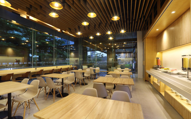 AI Hotel Jakarta Thamrin